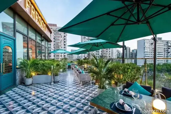 Dachterrassen und Dächer in Peking: der Liangma-Fluss