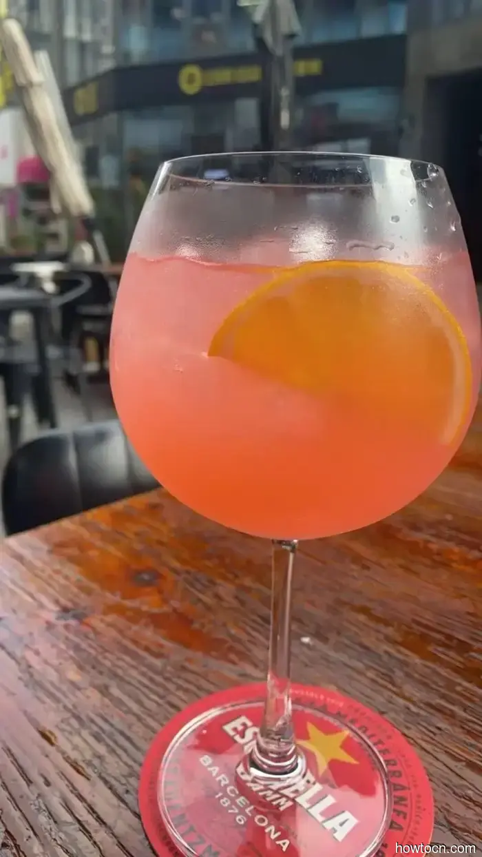 From Craft Beers to Refreshing Fizz: Beverage Options at Juicy Burger Fest