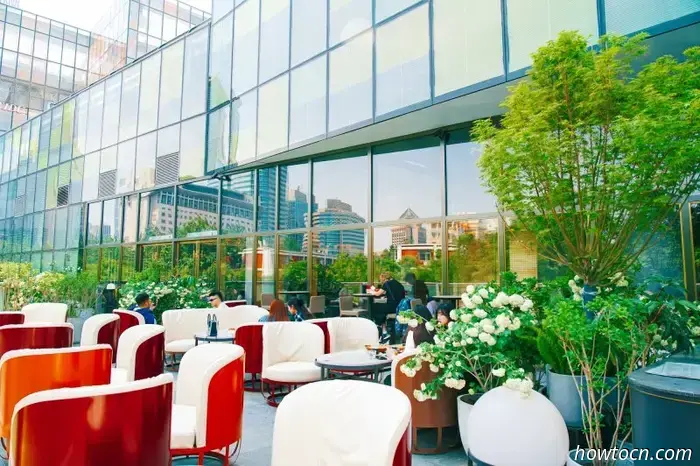 Rooftops and Terraces in Beijing: Sanlitun and Gongti