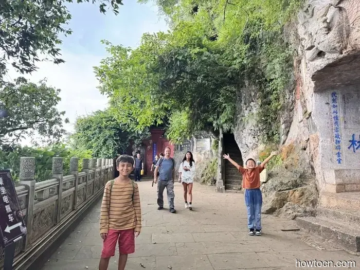 Neuland in China betreten: Markt und Berge von Kunming - Nachwuchs-Entdecker