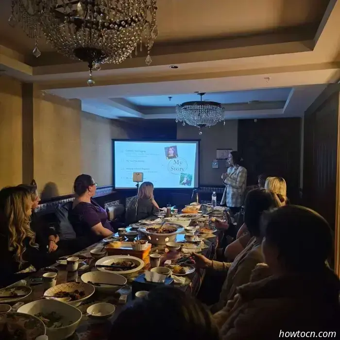 Feiern Sie über 300 Rettungen bei der Wohltätigkeitsgala von Furry Tales am 6. Dezember.