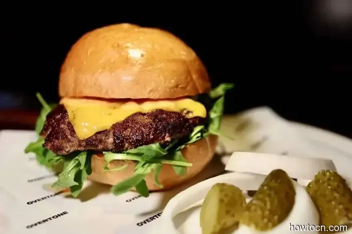 Экспертная панель коронует Side Street как своего личного чемпиона Кубка Juicy Burger 2026 года.