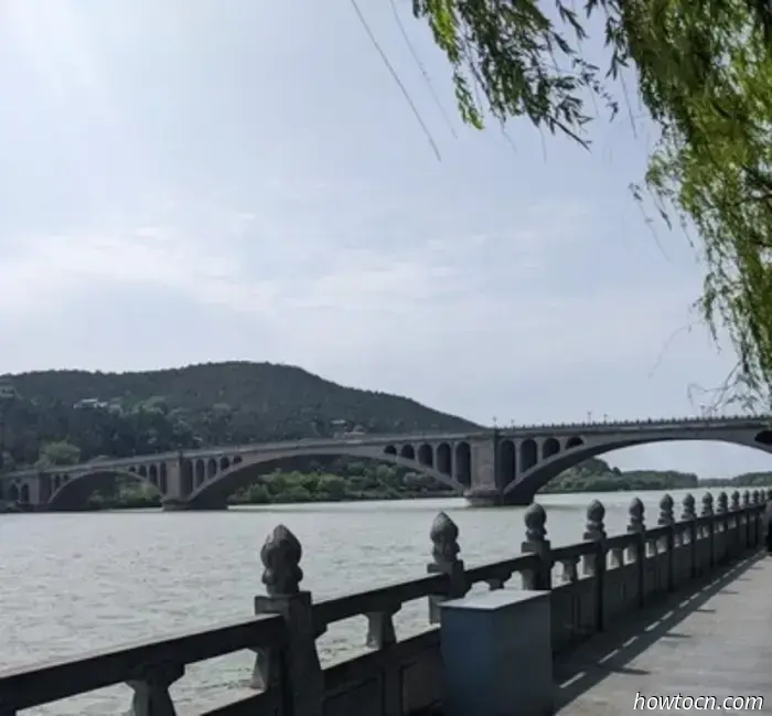 Ein Tag in Luoyang - ein neues Jahrzehnt