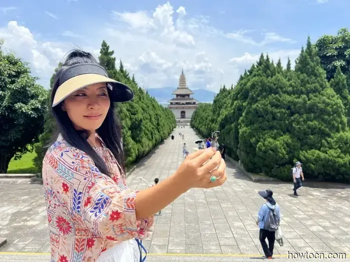 Pioneering New Paths in China: The Three Pagodas - Emerging Adventurers