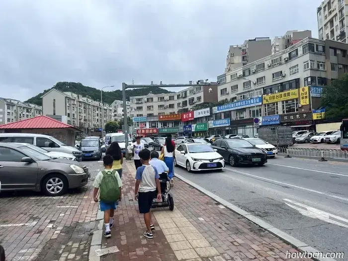 Neue Wege in China: Ankunft in Dalian - Junge Entdecker