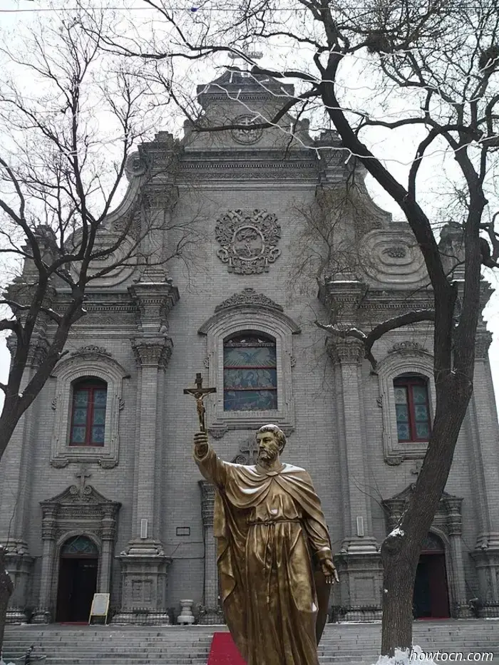 Die verborgene Geschichte von vier Kirchen in Peking nachzeichnen