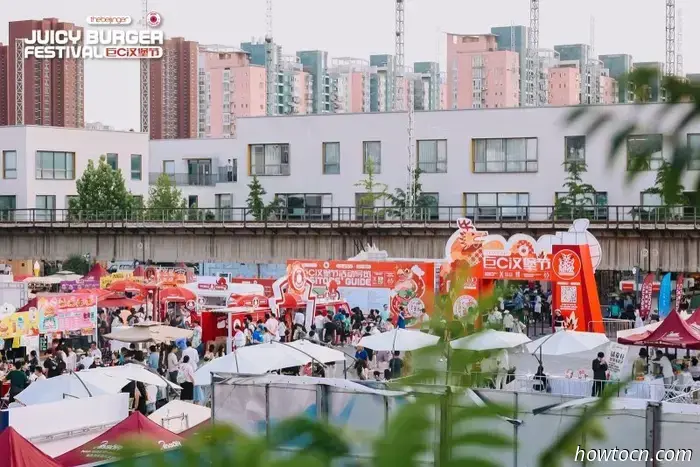 Let's Kick Off This Patty: Entertainment at Juicy Burger Fest