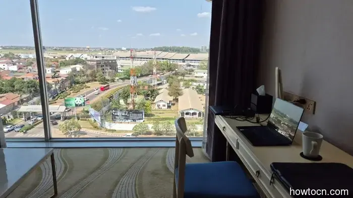 A brief view of the Himalayas - A quick return to Mainland China - hennaonthetrek