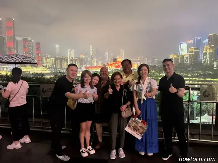 Cena di addio a Chongqing Immagini inviate da Hang - Cina Visita 17-28 giugno 2025