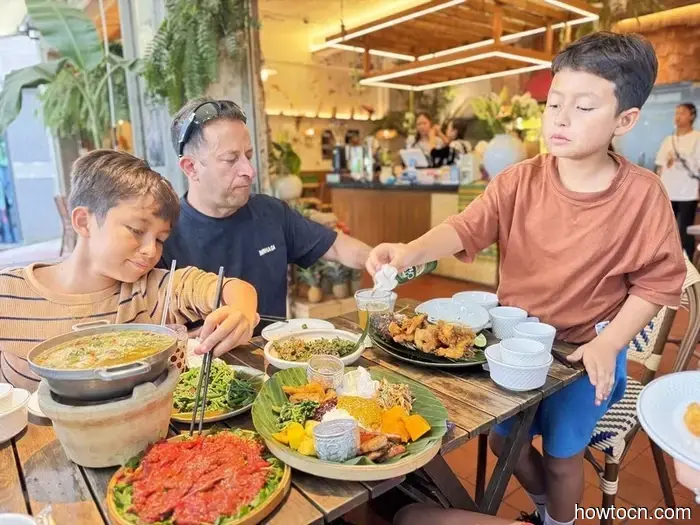 Pioneering New Paths in China: Kunming - Emerging Adventurers