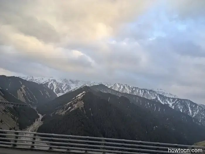 Ürümqi - Herbst 2025 und Winter 2026