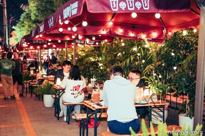 Uno sguardo ai (più o meno) beer garden di Pechino