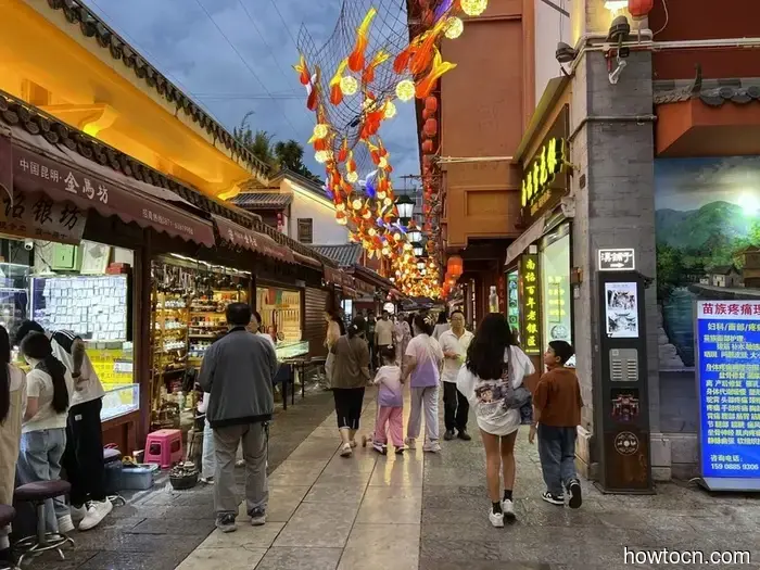 Pioneering New Horizons in China: The Nightlife of Kunming - Emerging Adventurers