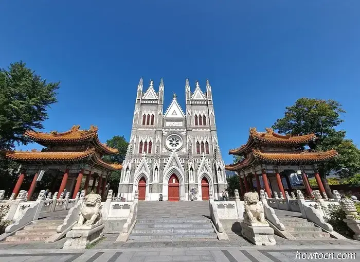 Die verborgene Geschichte von vier Kirchen in Peking nachzeichnen
