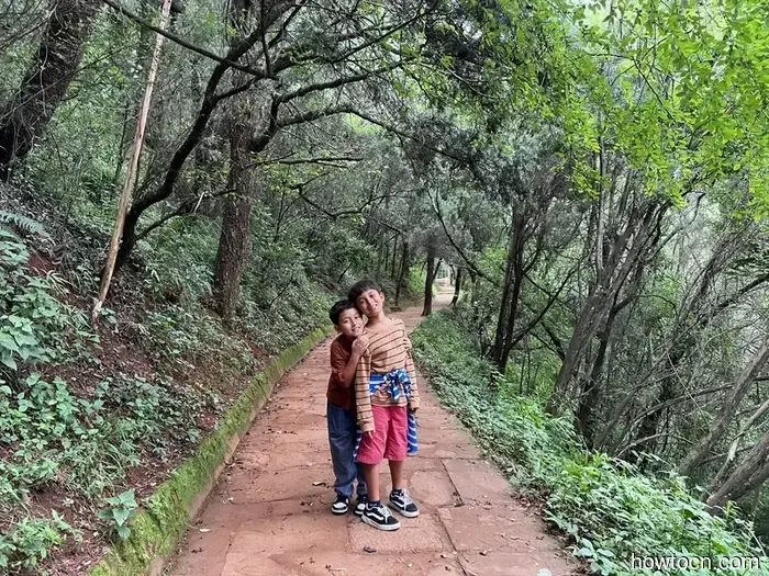 Neuland in China betreten: Markt und Berge von Kunming - Nachwuchs-Entdecker