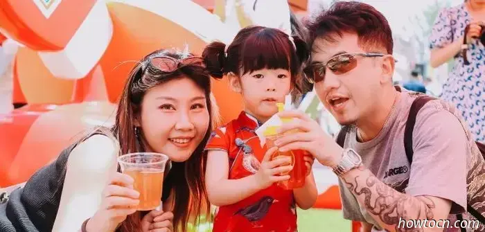 How to Be the Trendy Parents at Juicy Burger Fest with a Baby