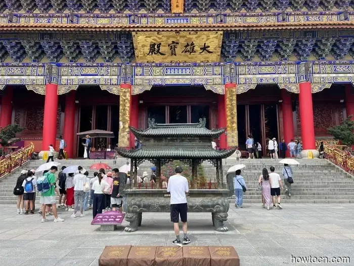 Pioneering New Paths in China: The Three Pagodas - Emerging Adventurers