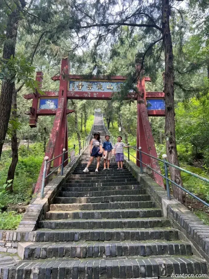 Scoprendo nuovi orizzonti in Cina: il Tempio di Hongluo e la Grande Muraglia - Esploratori alle prime armi