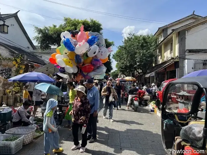 Pioneering New Paths in China: The Three Pagodas - Emerging Adventurers