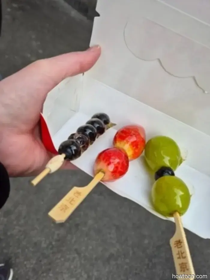 A brief view of the Himalayas - Step back to Mainland China - hennaonthetrek