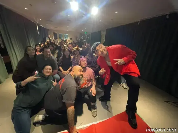 Il comico Netflix Kavin Jay torna a Pechino con un nuovo show